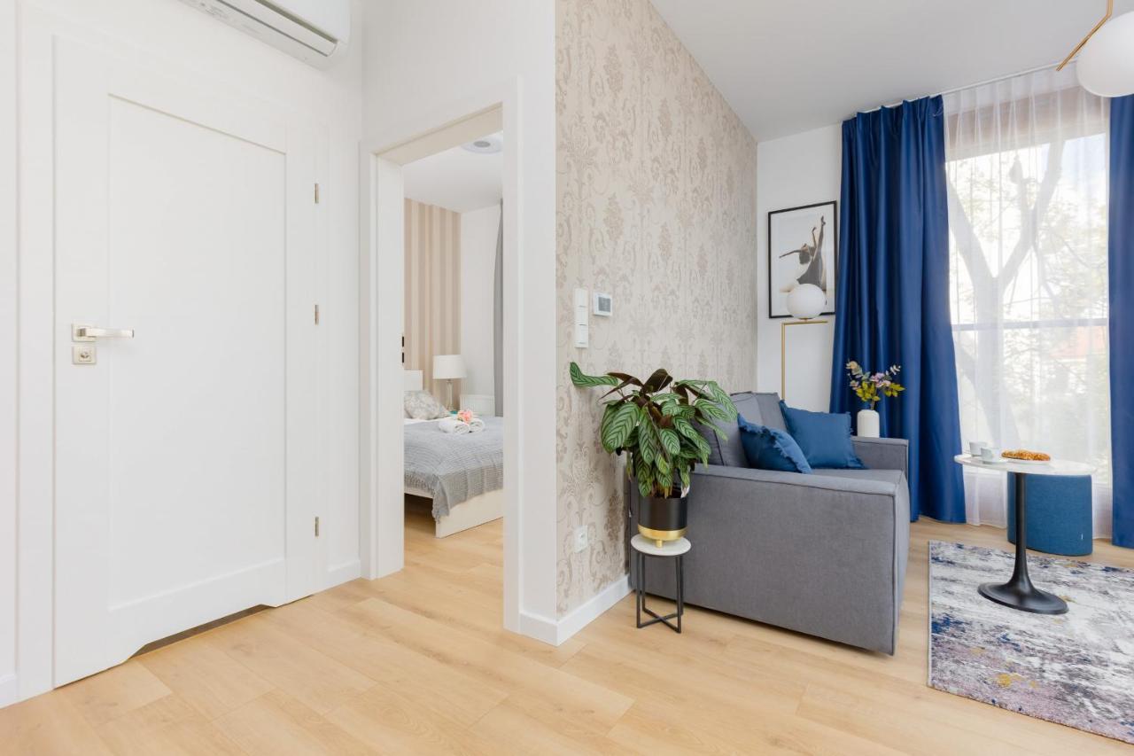 Warszawa Srodmiescie Bonifraterska Apartments By Noclegi Renters Экстерьер фото