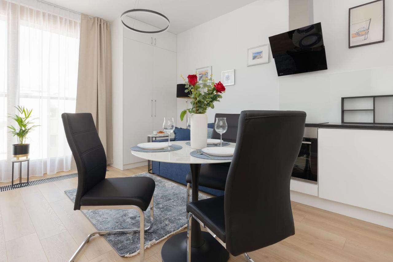 Warszawa Srodmiescie Bonifraterska Apartments By Noclegi Renters Экстерьер фото